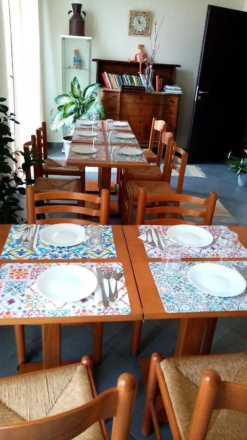 B&B Cafisu Пачеко 3*,  Италия